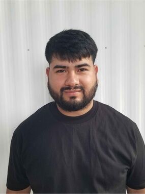 Meet your Posher, Luis